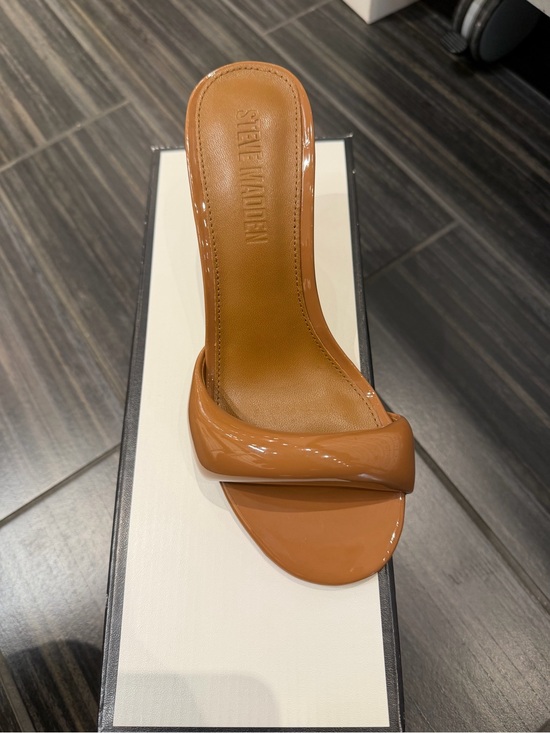 Steve Madden Shoes - Steve Madden Tan Patent Single-Band Slide Mule